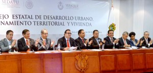 El bienestar de los veracruzanos, prioridad en el ordenamiento territorial: Javier Duarte