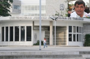 Rompe récord de aceptación de alumnos la UJAT: Piña Gutiérrez