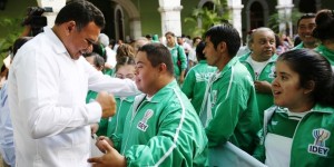 Todo el respaldo a jóvenes deportistas en Yucatán: Rolando Zapata Bello