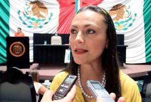 Promueve Arlet Mólgora iniciativa de Ley contra la obesidad en Quintana Roo