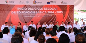 Encabeza el gobernador Roberto Borge en Cozumel inicio de clases del ciclo escolar 2014-2015