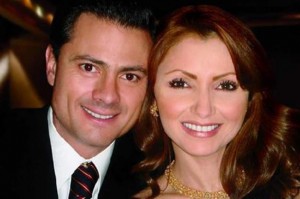 Felicita Enrique Peña Nieto a su esposa Angélica Rivera por su cumpleaños