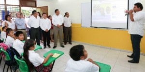 Más de mil aulas digitales funcionarán en Yucatán antes de terminar el año