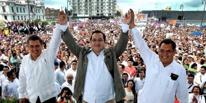 A maestros, pago de aumento salarial retroactivo en Veracruz: Javier Duarte