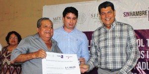 Ofrece Ayuntamiento de Paraíso Feria de apoyos y servicios institucionales para adultos mayores