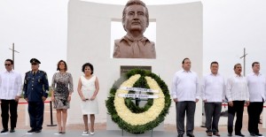 Rinde gobernador Javier Duarte homenaje a la memoria de don Fernando Gutiérrez Barrios
