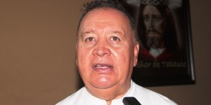 Invita la iglesia al gobernador, cooperar con la Catedral de Tabasco