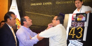 Legisladores convierten al Congreso de Campeche en un ring