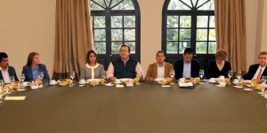 Se reúne gobernador Javier Duarte con diputados de la LXIII Legislatura