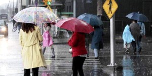 Continuara descenso de temperatura, lluvias y viento fuerte en diversas entidades del país