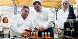 Visita el Gobernador empresa yucateca líder en fabricación de equipo de envasado industrial