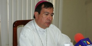 Acuerdan obispo de Tabasco y coordinador de la Frontera Sur mejores condiciones para migrantes