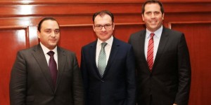 Productiva reunión con el Secretario de Hacienda, Luis Videgaray Caso: Roberto Borge