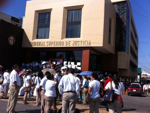 trabajadores del TSJ en Tabasco paralizan la justicia