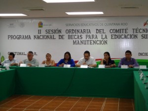 Becas manutención por 71.6 millones para 6 mil 832 estudiantes de nivel Superior en Quintana Roo