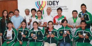 Entregan en Yucatán medallas a ganadores de ternas individuales del Mérito Deportivo 2014