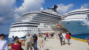 Llegaran 44 Cruceros con 130 mil Turistas esta semana a Quintana Roo: APIQROO