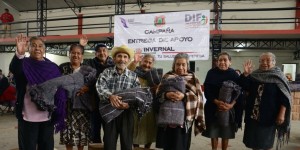Lleva DIF estatal, apoyos invernales a Naolinco y Jilotepec