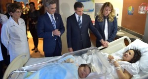 Visita Peña Nieto a lesionados por la explosión en el Hospital Materno Infantil de Cuajimalpa
