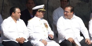 Asiste el gobernador Roberto Borge a la ceremonia de entrega-recepción de mando de armas I Región Naval