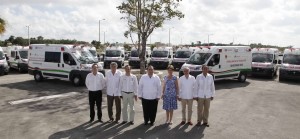 El Gobernador y la Secretaria de Salud supervisan nuevo hospital general de Cancún, y entregan 19 ambulancias
