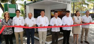 Alcaldes inauguran módulo de información turística Cozumel y Playa del Carmen