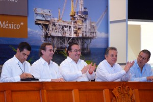 Inaugura gobernador Javier Duarte Primer Foro Nacional del Petróleo en Veracruz