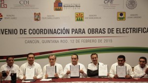 Suscribe el gobernador con la CDI y CFE convenio de coordinación para obras de electrificación 2015