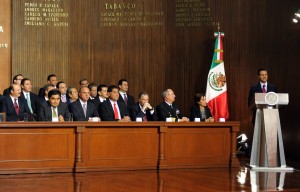 Asiste el gobernador Roberto Borge al 98 Aniversario la constitución encabezado por el Presidente Enrique Peña