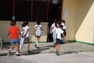 Sin contratiempos mayores, regreso a clases ante cambio de huso horario en Quintana Roo