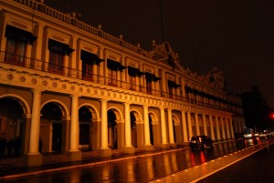 Apaga Gobierno de Veracruz sus luces en 18 dependencias; se suma a La Hora del Planeta