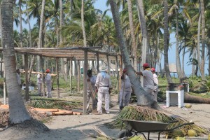 Garantiza Ayuntamiento de Paraíso playas limpias y seguras para esta temporada vacacional