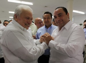 El gobernador presente en el convivio por el XXIV Aniversario del Diario Por Esto!