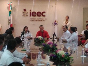 Alejandro Moreno, es el Candidato por la Alianza PRI-PVEM, a gobernador por Campeche