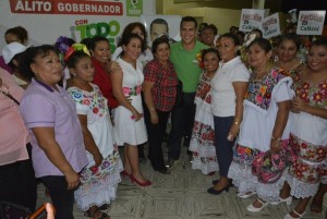 Las mujeres campechanas son parte fundamental de la vida del Estado: Alejandro Moreno