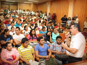 Los jóvenes en Campeche son la fuerza del desarrollo del País: Alejandro Moreno