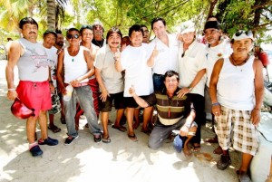Chanito Toledo, aliado de los adultos mayores en Quintana Roo