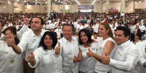 César Camacho toma protesta a los activistas que promoverán el voto a favor del PRI en Yucatán