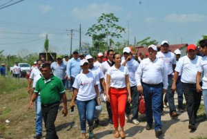 Respaldan ciudadanos a Ingrid Rosas y Manuel Graniel por Comalcalco