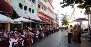 Restauranteros veracruzanos piden desaparecer la Ley Seca en elecciones