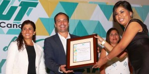 Atestigua Paul Carrillo graduación de alumnos de la UT Cancún