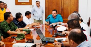 Se reúnen grupo de primera respuesta ante la presencia de un disturbio tropical en Yucatán