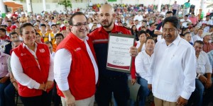 Reconoce Javier Duarte valor, solidaridad y heroísmo de brigadistas de Veracruz