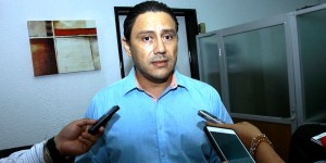 PAN, PVEM Y PRI obstaculizan sesión del consejo municipal de Centro: Oswaldo Lara