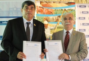 Establece UJAT pacto con Agricultura de Guatemala