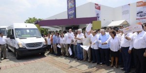 Vendrán otras 700 unidades nuevas para modernizar transporte: Arturo Núñez