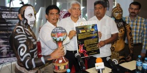 Presentan Copa Peninsular Pelota Maya