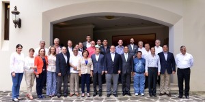Pide Javier Duarte a diputados federales electos trabajar por un mismo proyecto: Veracruz