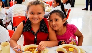 Fortalecen esquemas de alimentación en comunidades del oriente de Yucatán