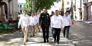 Asiste el secretario General de Gobierno al tercer informe de Ayuntamiento de Mérida